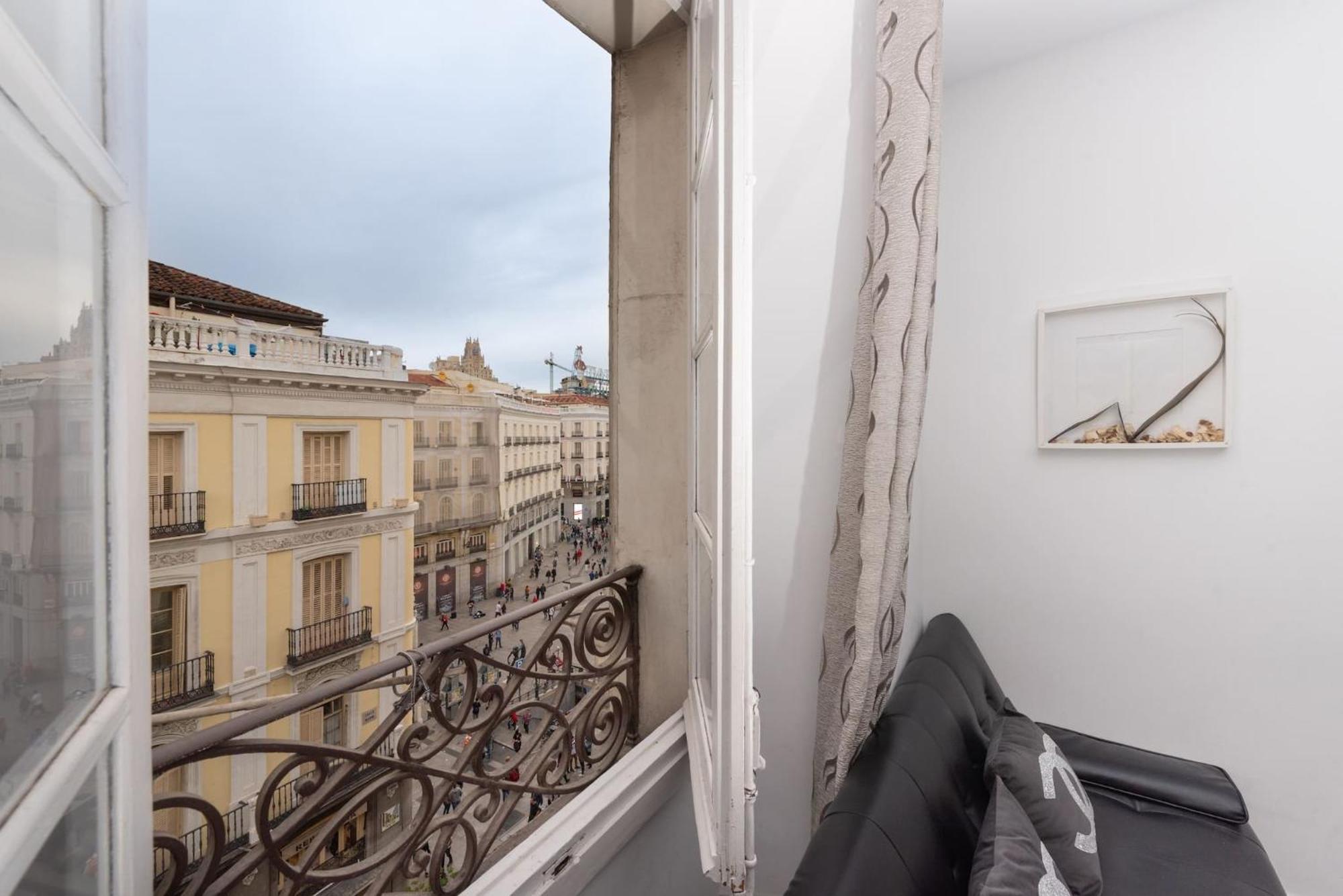 Apartamentos Day Madrid Puerta Del Sol, Madrid